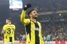 Dusan_Tadic_ten__takm_oyunu__vurgusu_1739482113