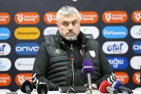 Thomas_Reis_tan_iki_futbolcu_icin_ayrlk_sozleri____1738969915